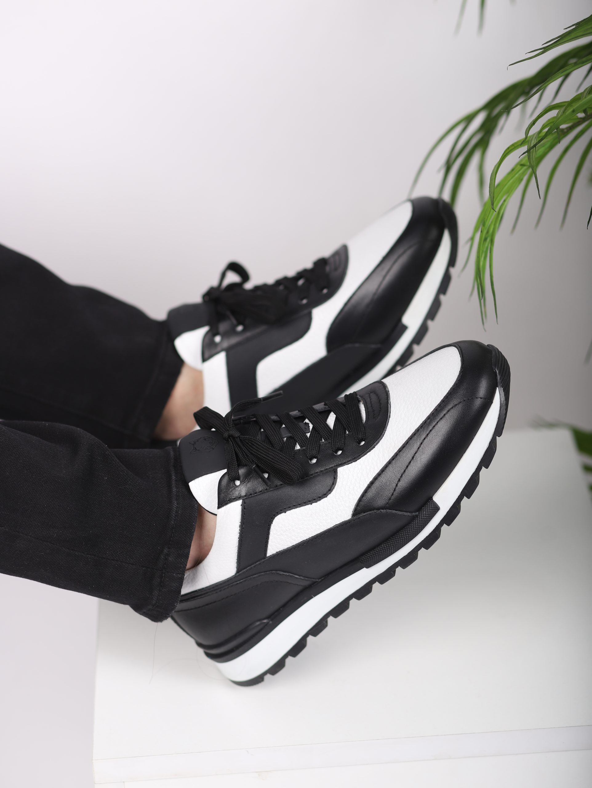 Echtleder Herren Sportschuhe Schwarz und Weiß mit TPU-Sohle – Bild 2